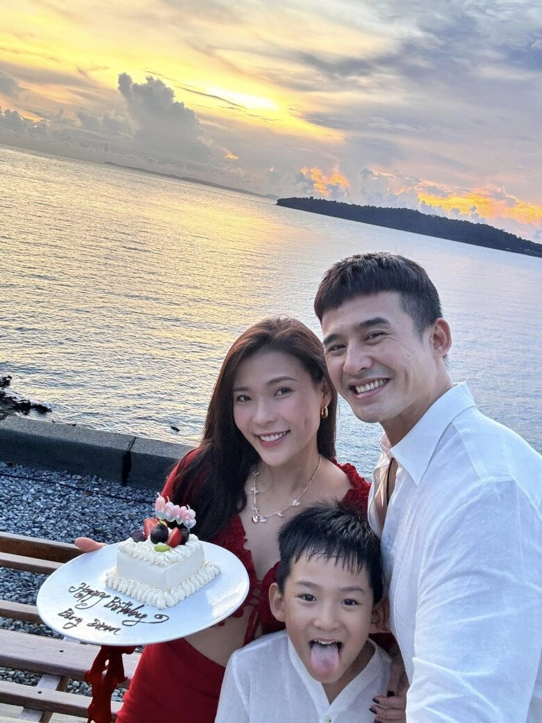 Lương thế thành nay phải năn nỉ con trai cho quay chụp quý tử quốc tịch mỹ ngày càng điển trai giống hệt bố - 4