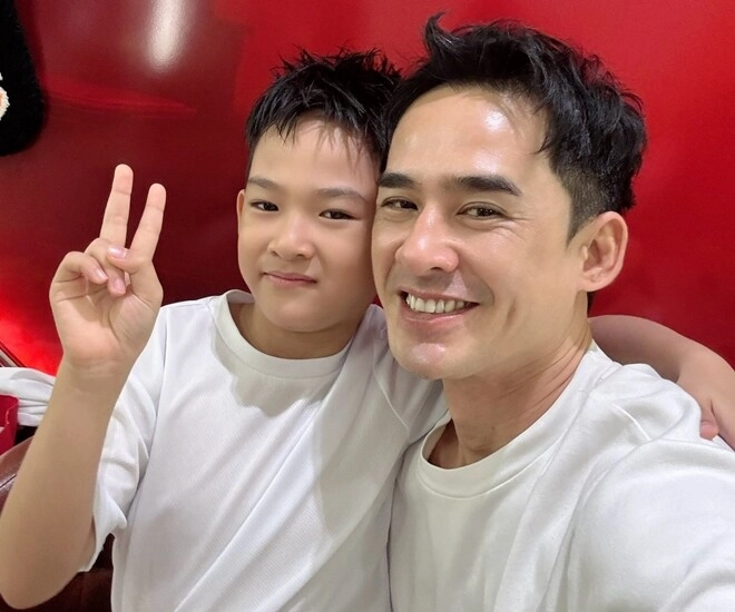 Lương thế thành và quý tử quốc tịch mỹ khoe diện mạo mới nhìn tưởng anh em thúy diễm bất ngờ mong có tập 2 - 1