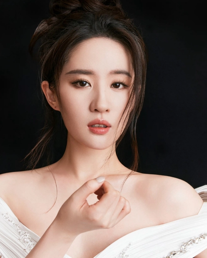 Lưu diệc phi lộ bản chất đạo đức giả vì mất giải thị hậu địa vị chấp chới trong dàn tiểu hoa đán 85 - 7