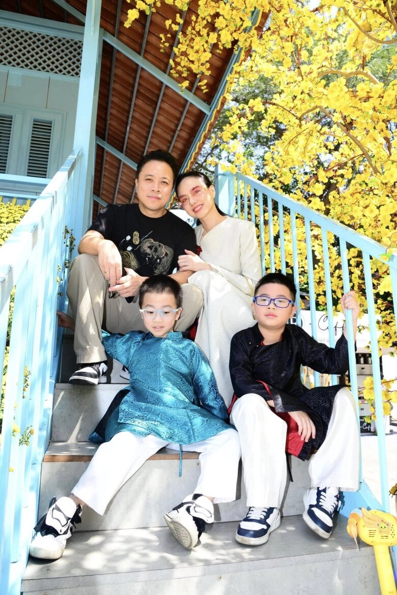 Lý hải victor vũ 2 đạo diễn đều có bà xã là thạc sĩ tốt nghiệp ở anh hẹn hò từ thời vợ còn đi học - 11