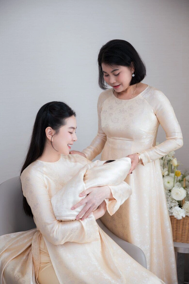 Mai ngọc khoe quý tử chưa tròn 1 tháng tuổi đã chuẩn con trai của cô gái thời tiết tương lai nối nghiệp mẹ - 7