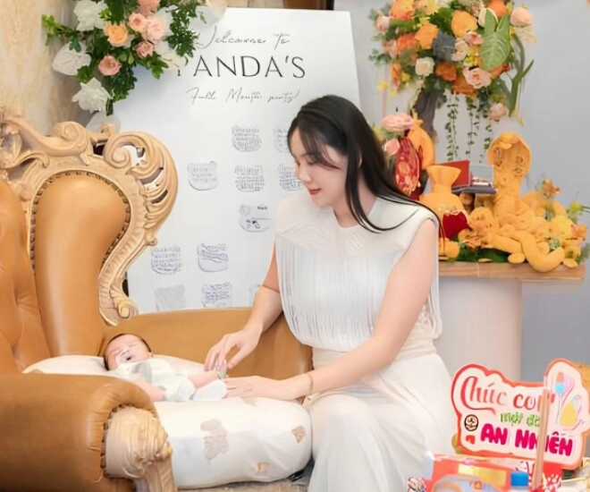 Mai ngọc khoe rõ diện mạo con trai đầu lòng bé panda có mũi cao thẳng kế thừa đôi mắt đẹp từ mẹ - 6