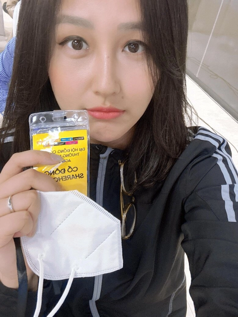 Mai phương thuý nhập viện vẫn tự tin khoe cận nhan sắc tô màu son khó nhằn khiến fans thắc mắc - 4