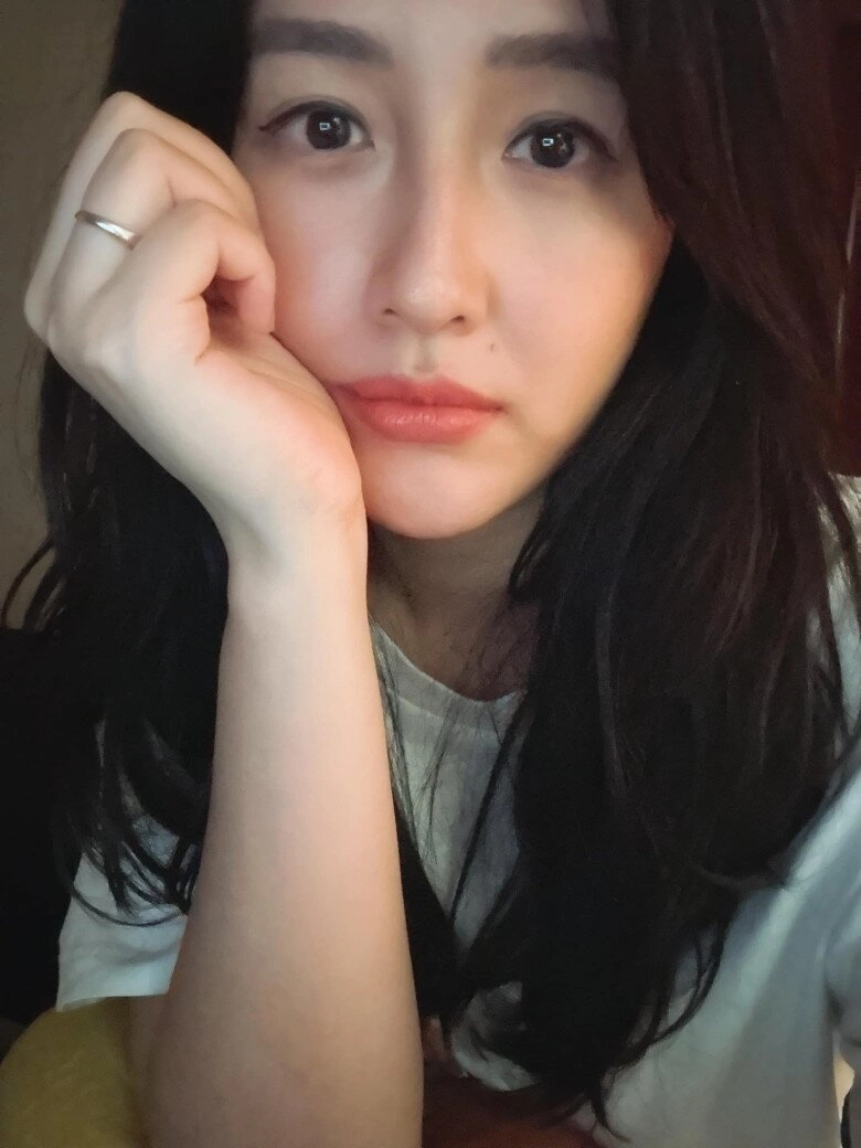 Mai phương thuý nhập viện vẫn tự tin khoe cận nhan sắc tô màu son khó nhằn khiến fans thắc mắc - 6