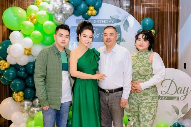 Mai thu huyền lần đầu tiên về ra mắt nhà chồng tôi ăn 7 đĩa thức ăn - 13