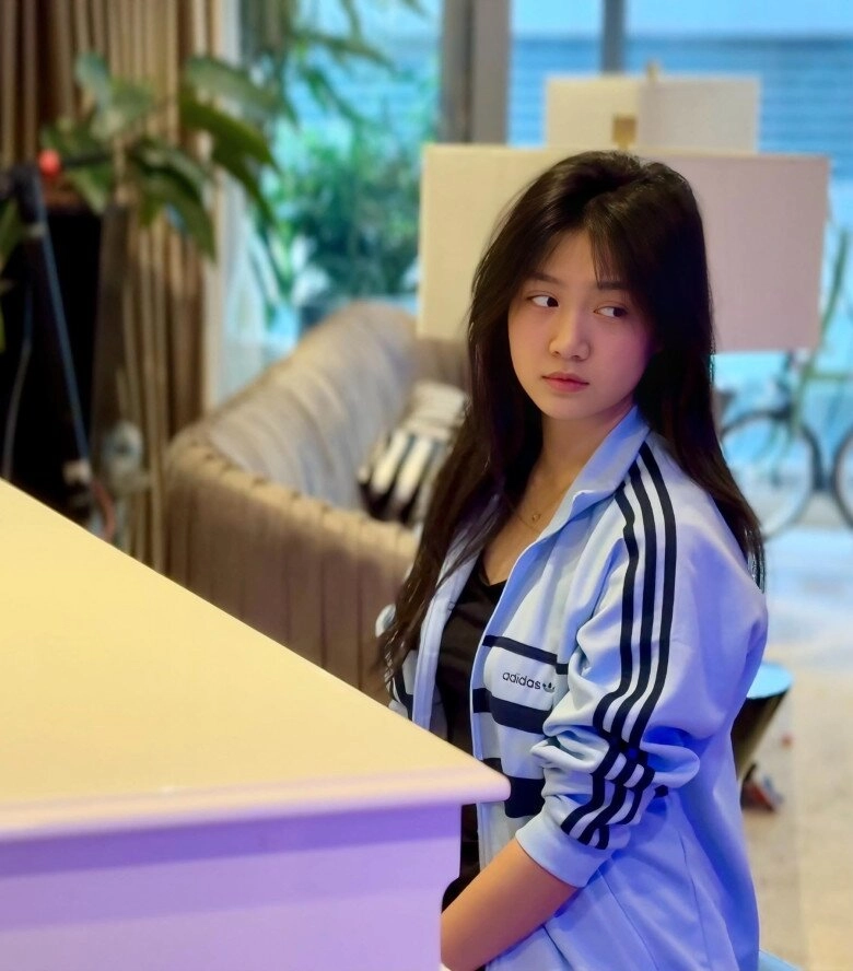 Mạnh trường khiến ai cũng lo vì ra tay với vợ ái nữ xinh như hoa hậu được khen diễn hay hơn bố - 6