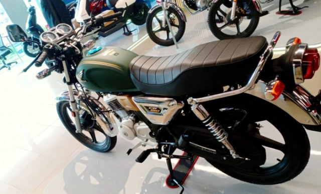 Mẫu xe côn tay honda cg150 2025 vừa được ra mắt với giá bán sau quy đổi chỉ 375 triệu đồng - 4