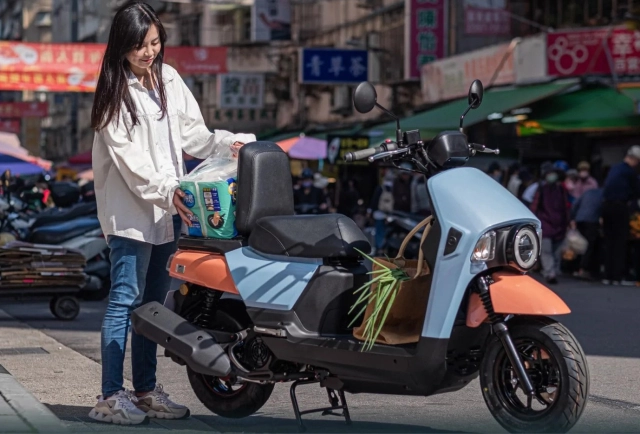 Mẫu xe ga đa dụng sym 4mica 2025 trình làng có thêm nhiều sắc màu mới - 3
