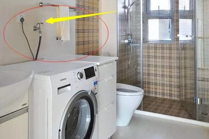 Máy giặt sau khi sử dụng xong có cần thiết phải rút phích cắm bạn sẽ giật mình khi biết đáp án - 1