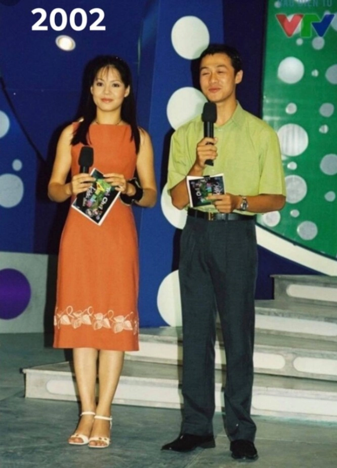 Mc diễm quỳnh khoe ảnh sánh đôi bên btv anh tuấn từng bị nhầm là vợ chồng thật nay ai cũng viên mãn - 5