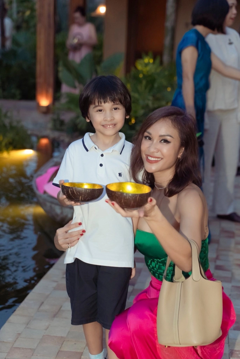 mc gợi cảm nhất showbiz việt phương mai mặc táo bạo - 11