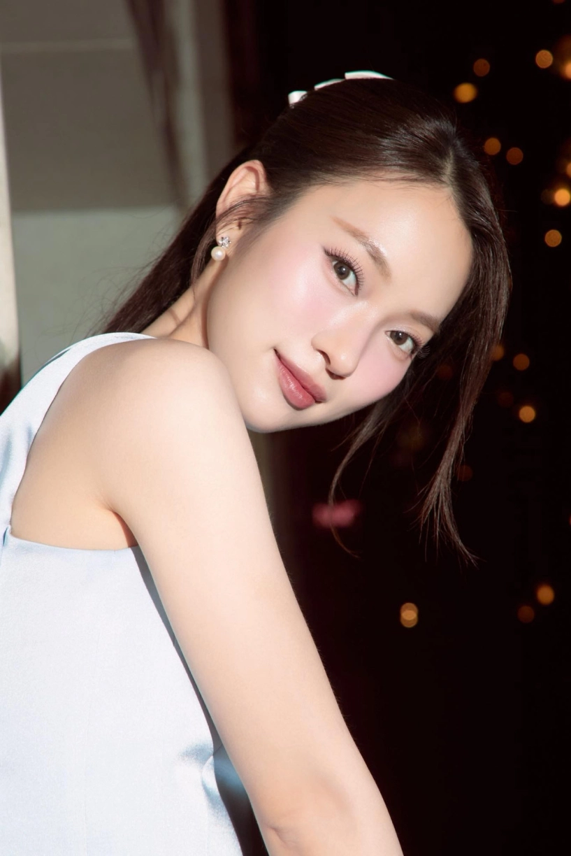 Mc khánh vy đốn tim fan với bờ vai trần nõn nà gợi cảm bất ngờ - 9