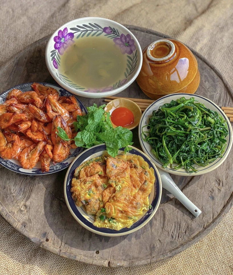 Mẹ 2 con mê nấu ăn khoe loạt cơm nhà ngon miệng dễ nấu nhưng cách bày biện cực gây chú ý - 4
