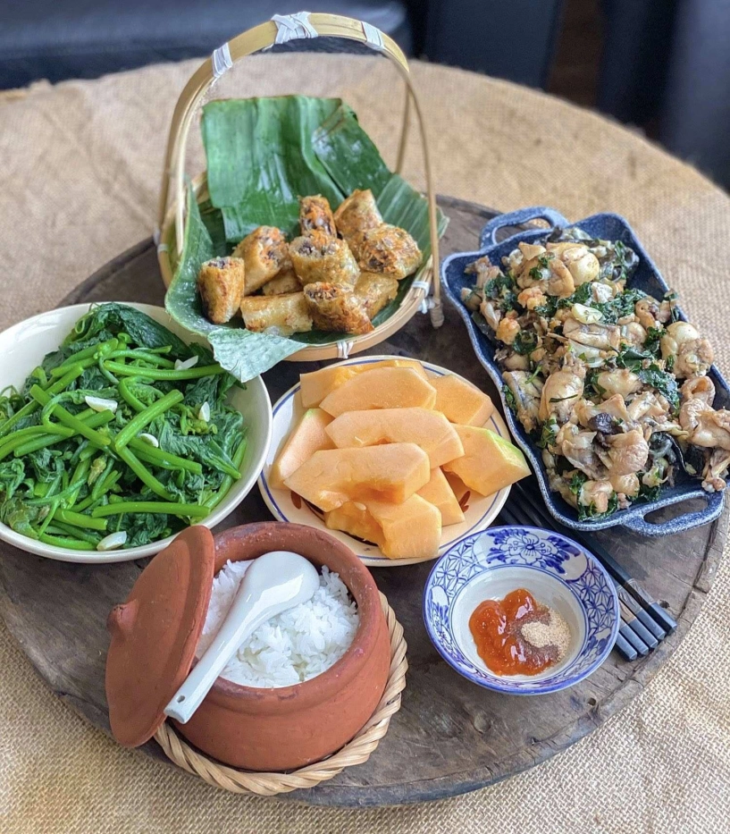 Mẹ 2 con mê nấu ăn khoe loạt cơm nhà ngon miệng dễ nấu nhưng cách bày biện cực gây chú ý - 7
