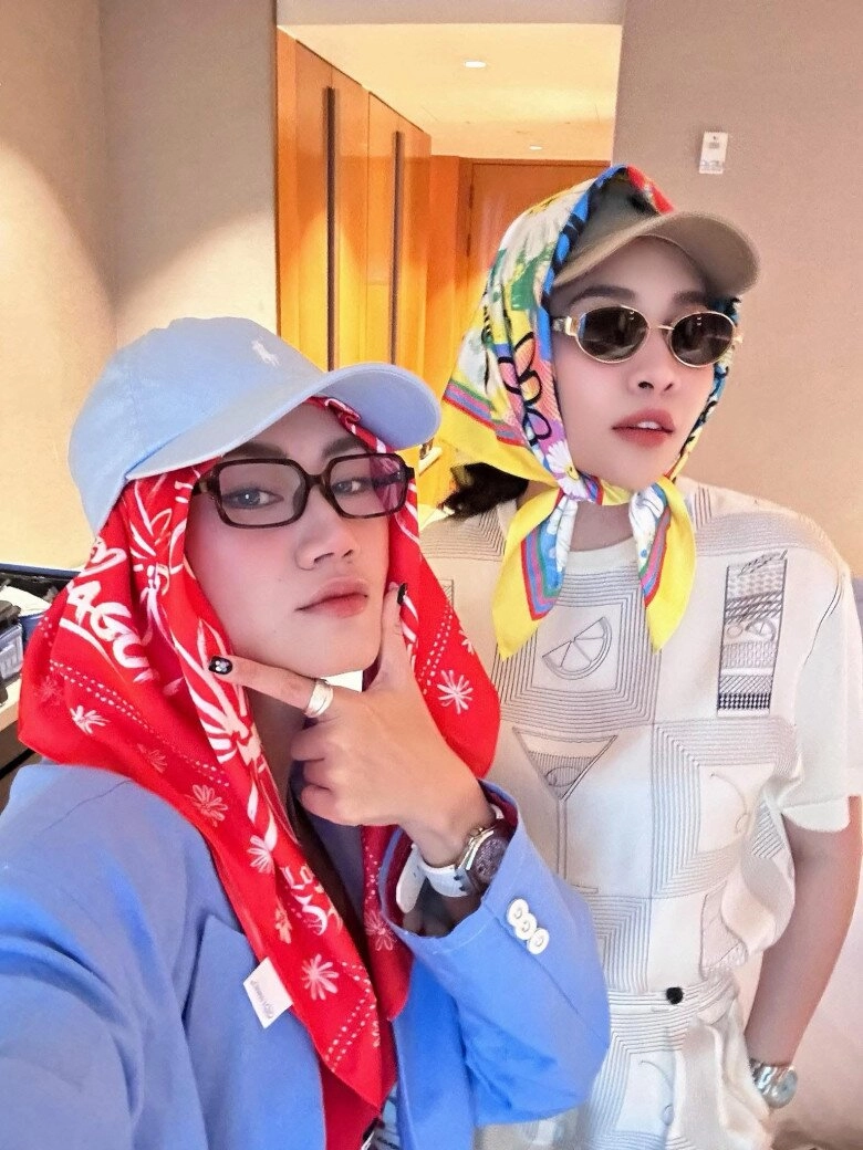 Mẹ bỉm gửi con ở nhà đi concert g dragon lên đồ tươi trẻ và năng động cứ ngỡ là gen z - 2