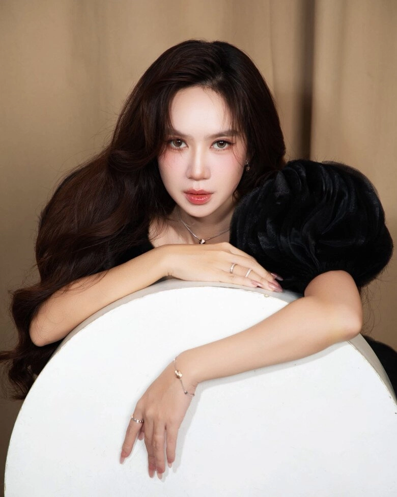 Mẹ bỉm vbiz 4 con được khen trẻ đẹp hơn jisoo black pink nhờ bí quyết cực dễ thực hiện - 5