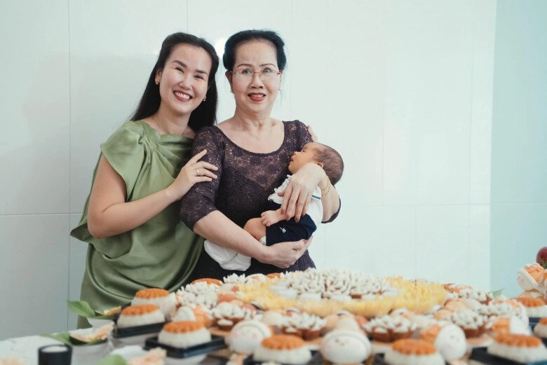 Mẹ chồng ấn độ của võ hạ trâm đến nay vẫn chưa gặp cháu trai nhóc tì được bà ngoại ngăn cản đi học sớm - 3