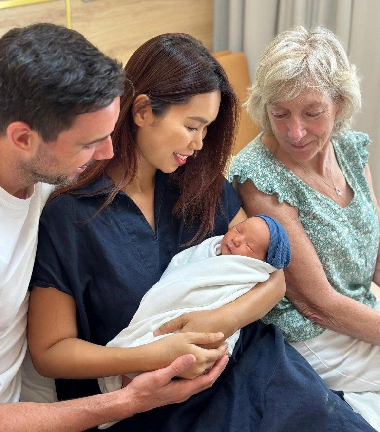 Mẹ chồng ngoại quốc của sao việt khi có cháu mẹ chồng võ hạ trâm đáng thương nhất phương vy được chăm tận 4 tháng - 8