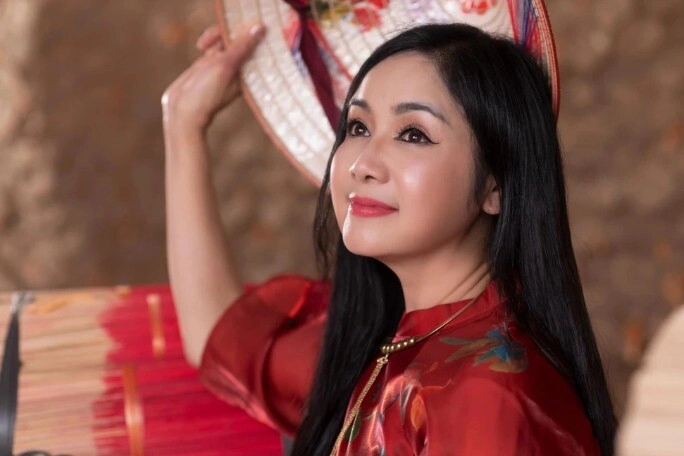 mẹ chồng phương oanh từng 4 lần làm hoa hậu được mệnh danh giai nhân màn ảnh u50 đẹp hút hồn hơn con gái - 4