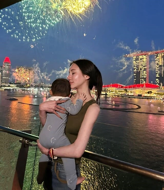Mẹ đơn thân trong đám cưới 15 thỏi vàng ly hôn sau 2 tháng bị chồng đại gia đòi lại 40 tỷ đòi đến cả đôi dép cũ - 2