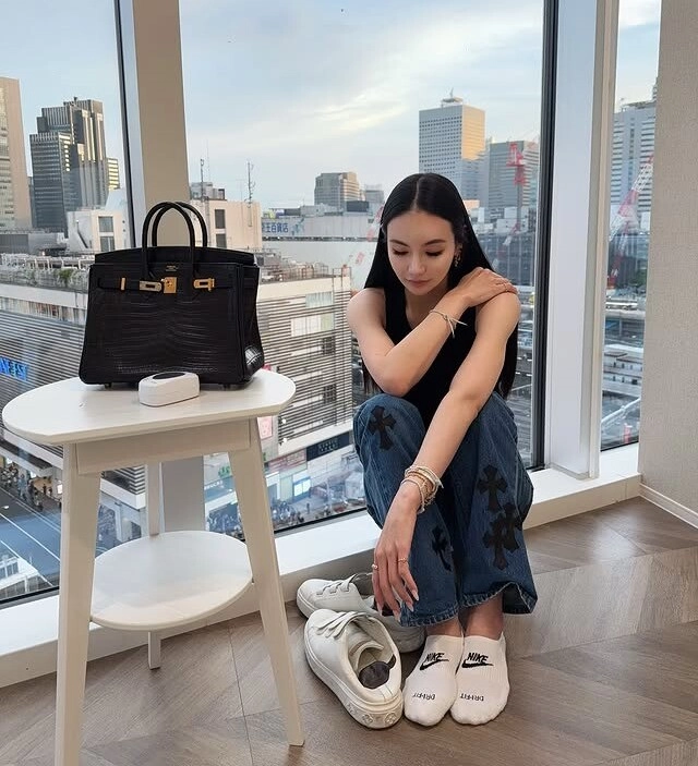 Mẹ đơn thân trong đám cưới 15 thỏi vàng ly hôn sau 2 tháng bị chồng đại gia đòi lại 40 tỷ đòi đến cả đôi dép cũ - 10