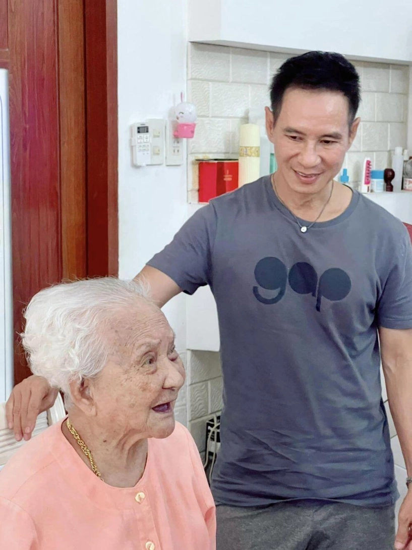 Mẹ ruột 100 tuổi của lý hải không còn nhớ con trai là ai minh hà nghẹn lòng khi chứng kiến mẹ chồng khác xưa - 5