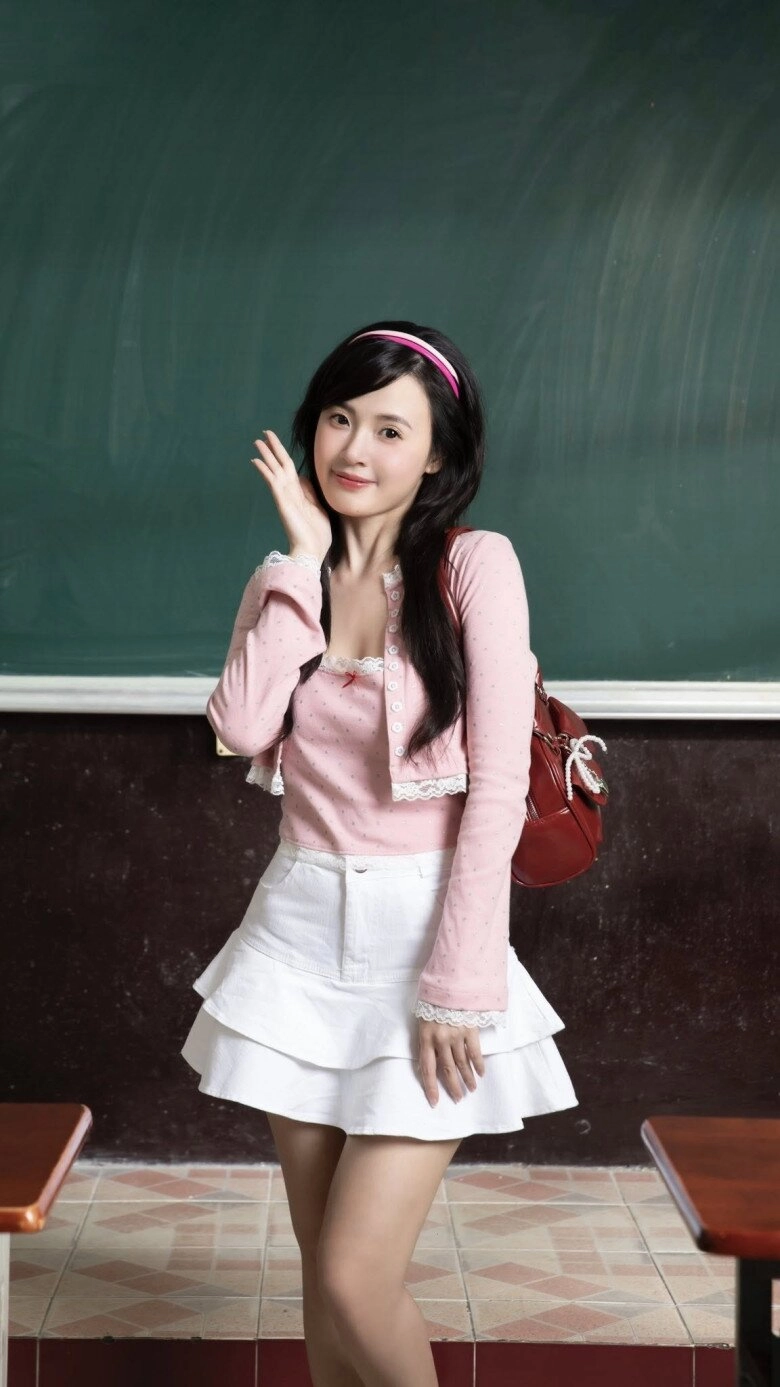 Midu được chồng thiếu gia kém tuổi cưng chiều hết mực yêu đúng người nên ngày càng trổ nét phu thê - 11