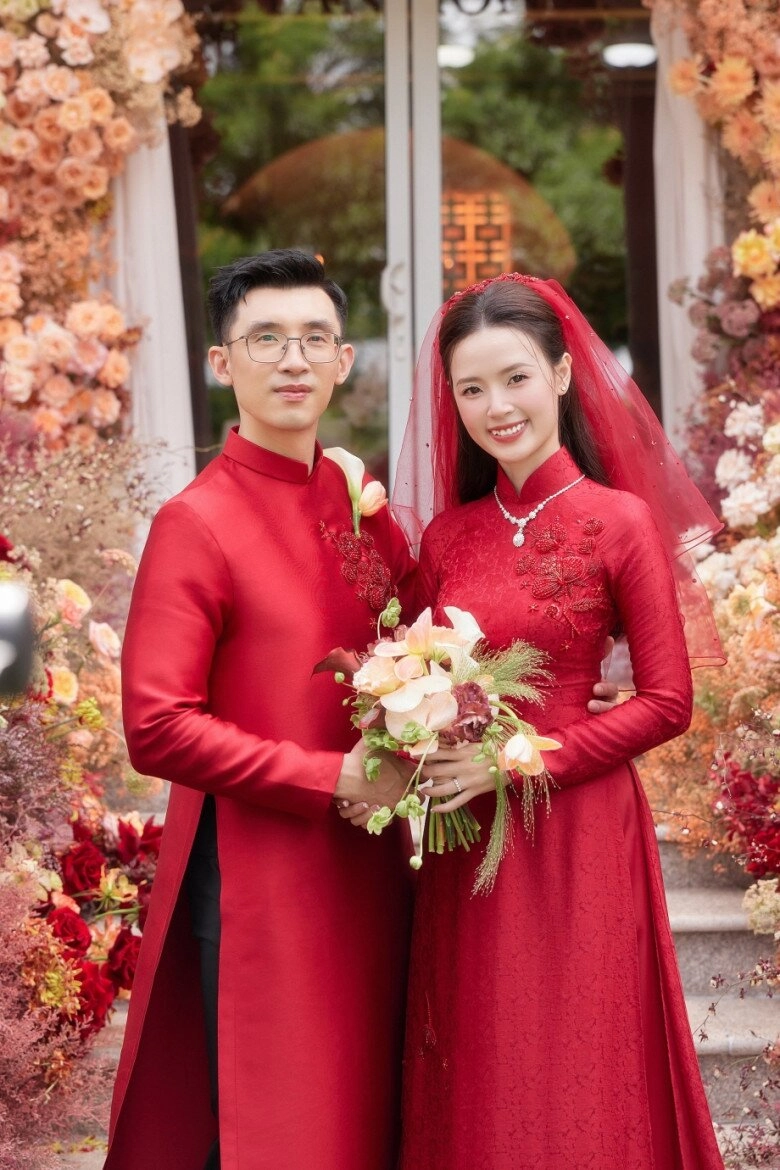 Midu hiếm hoi mặc đồ gợi cảm xuất hiện lẻ bóng có hành động như ngầm phủ nhận chuyện mang thai với thiếu gia minh đạt - 6
