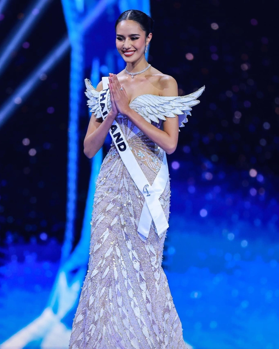 Miss world 2025 đối thủ cao 1m8 của hoa hậu ý nhi vừa bị tước danh hiệu chưa đi thi đã dự đoán lọt top 5 - 10