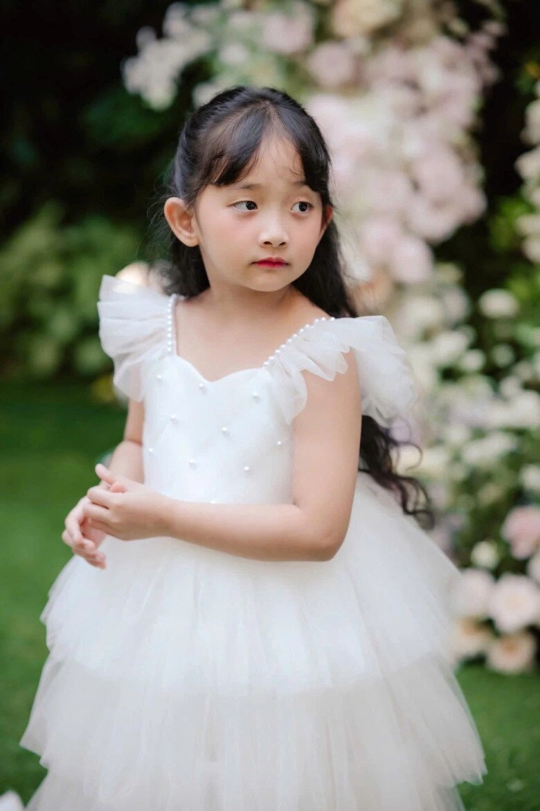 mợ chảnh nhà khánh thi phan hiển tròn tuổi vào lớp 1 bố mẹ chọn trường quốc tế 600 triệunăm - 4