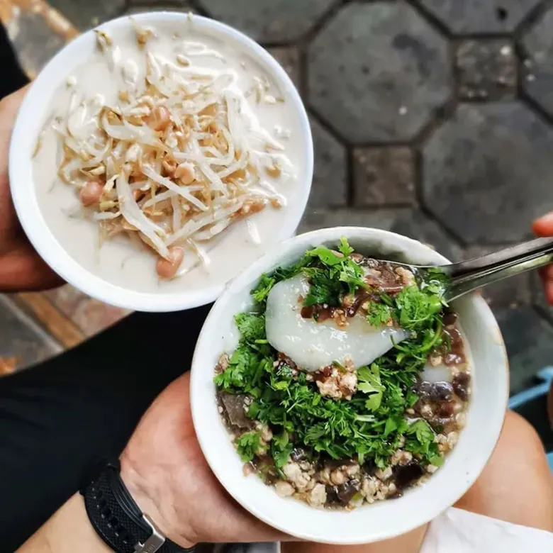 Món bánh đúc nộm lạ miệng thích hợp cho ngày hè oi nóng đến ngay 4 địa chỉ quán ngon ở hà nội - 2