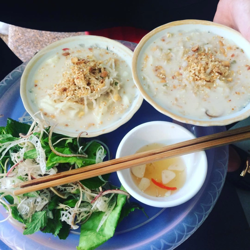 Món bánh đúc nộm lạ miệng thích hợp cho ngày hè oi nóng đến ngay 4 địa chỉ quán ngon ở hà nội - 3