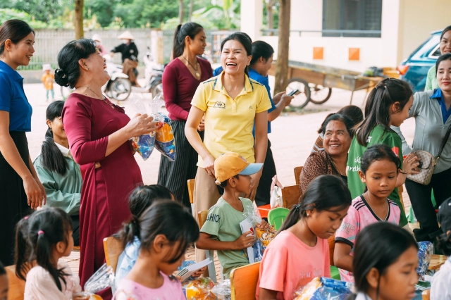 Một lời hứa nhỏ - một công trình lớn cho những nụ cười trẻ thơ tại trường tiểu học ea bông - 10