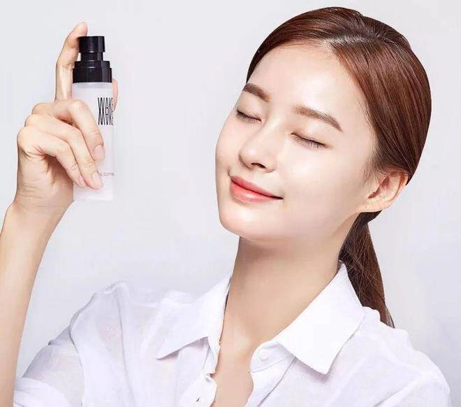 Mùa lạnh da khô mốc 4 mẹo trang điểm để có lớp nền mịn lỳ da đẹp như đi spa bền bỉ đến cuối ngày - 5