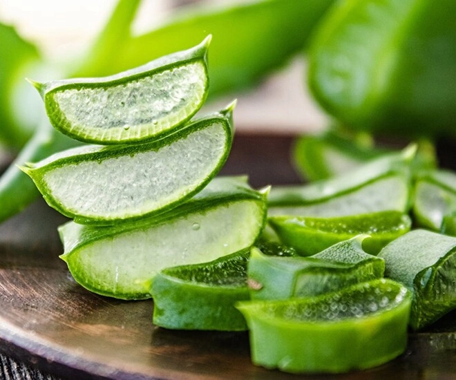 Muốn da nhẵn thín không cần đi spa kết hợp 2 thứ rẻ bèo này thoa lên mặt người thường cũng hoá hot girl - 1