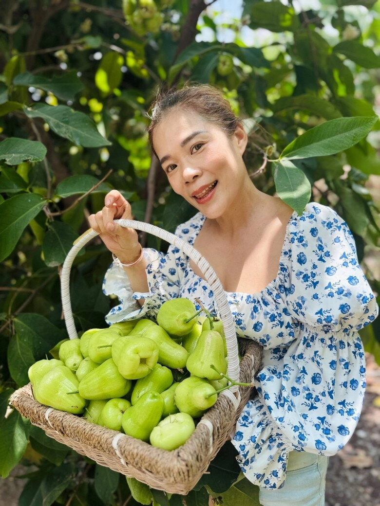 mỹ nhân ngư của showbiz việt sở hữu khu vườn 10000m2 giờ chẳng màng hư danh chỉ thích ngồi nhổ cỏ ươm cây - 10