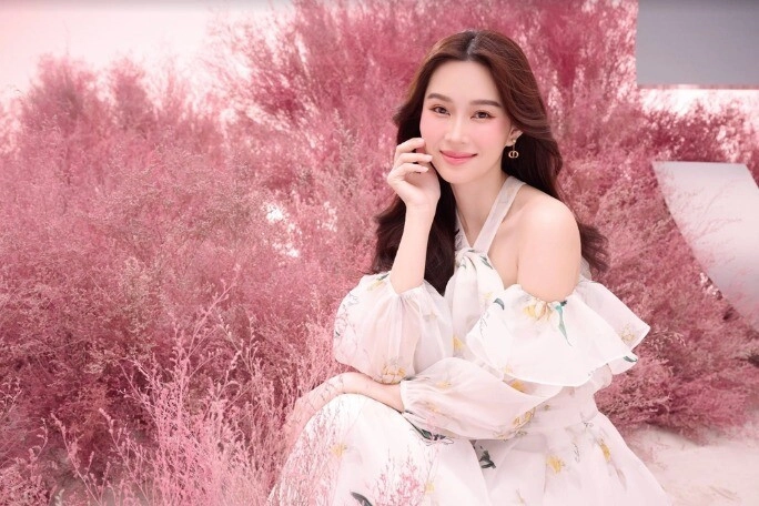 Mỹ nhân nổi nhất hoa hậu việt nam 2012 thi xong kết hôn với giám khảo hơn 25 tuổi có vẻ đẹp nàng thơ - 2