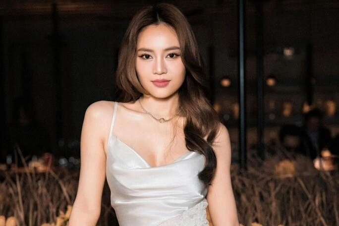 Mỹ nhân phim người đẹp tây đô là nữ hoàng ảnh lịch đẹp nhất việt nam bỏ showbiz về làm tiến sĩ là ai - 3