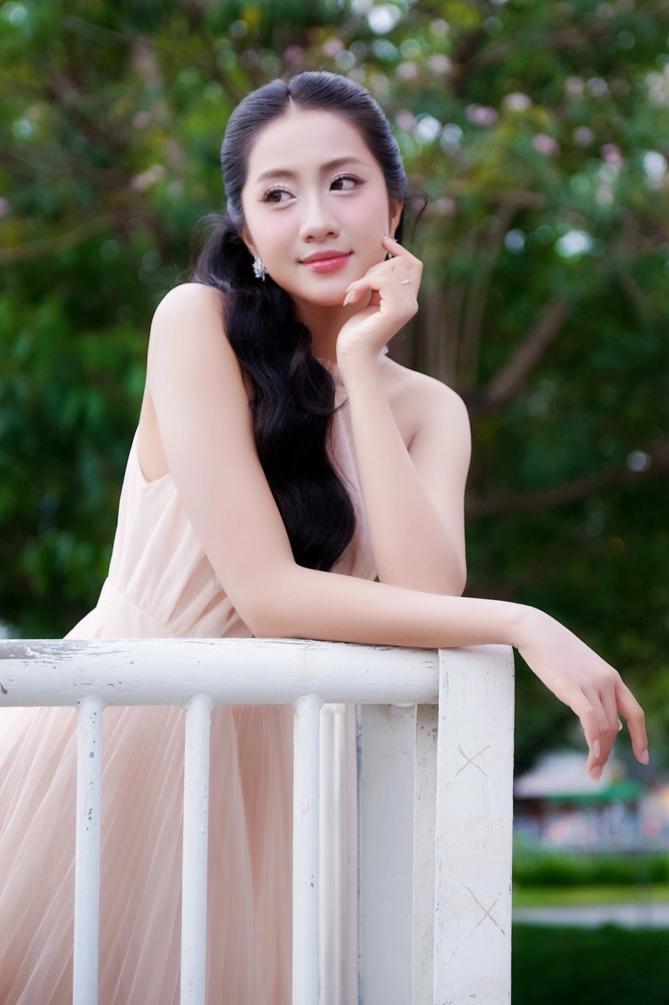 Mỹ nhân phú yên vừa đăng quang hoa hậu việt nam body nóng bỏng nhan sắc đời thường xinh như thiên thần - 6