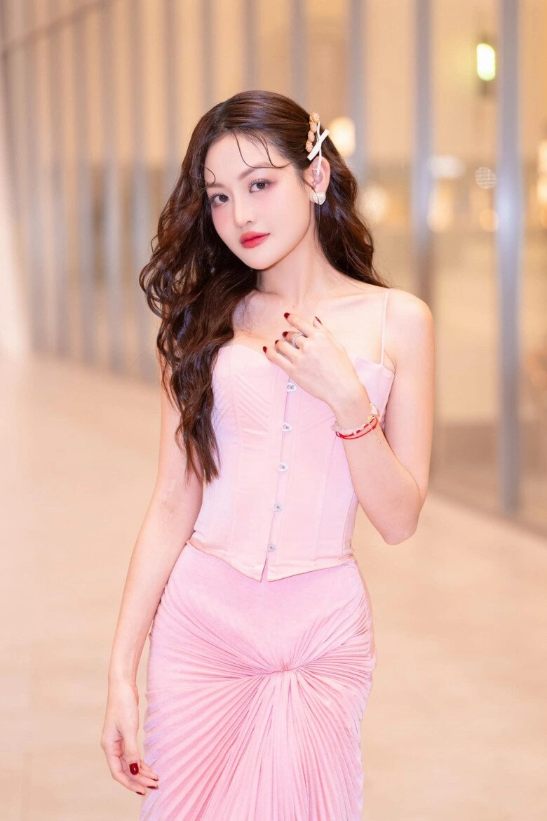 Mỹ nhân việt có 2 bằng đại học đinh ngọc diệp còn là thạc sĩ phương nga khiến bình an rén khi cãi nhau - 12