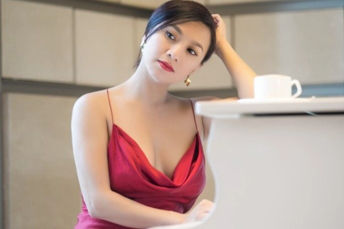 Mỹ nhân việt đẹp đến mức như hoàng hậu từ lịch sử bước ra sở hữu nét đẹp hiếm có trên thế giới là ai - 4
