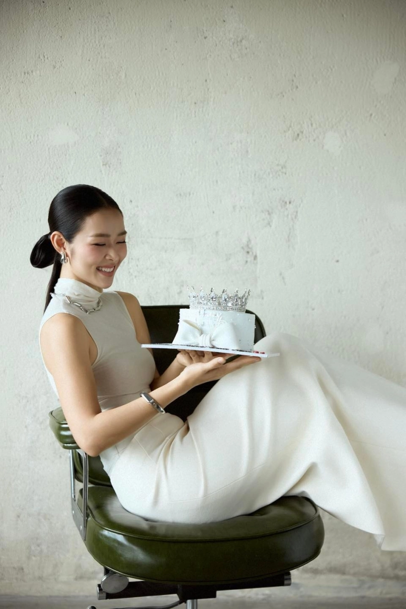 Mỹ nhân việt được khen xinh như baifern pimchanok đón tuổi mới rạng ngời - 2