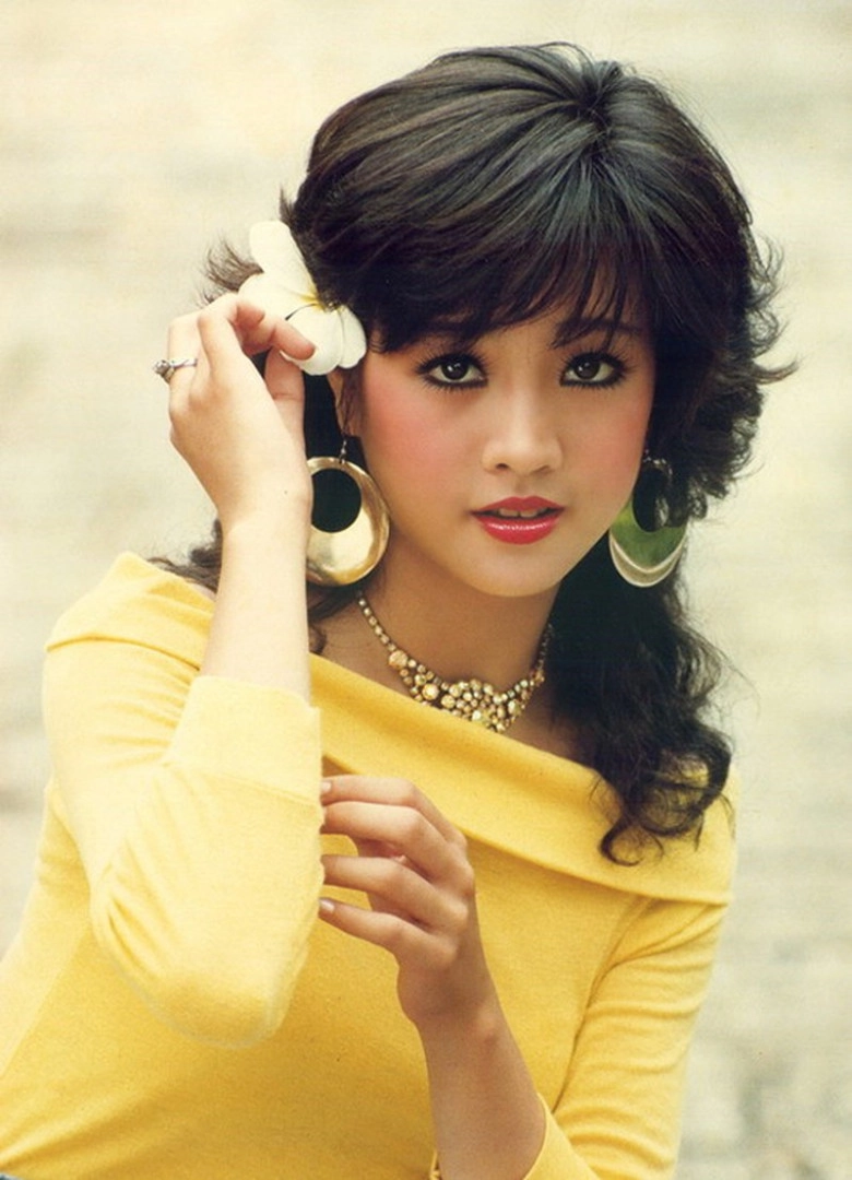 Mỹ nhân việt duy nhất sinh ra để làm công chúa đẹp như bước ra từ truyện cổ tích showbiz hiếm có ai được vậy - 8
