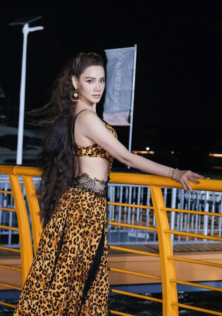 Mỹ nhân việt quê bắc bling hòa minzy làm mẹ đơn thân giàu có trang nhung sắp sinh con thứ 3 - 8