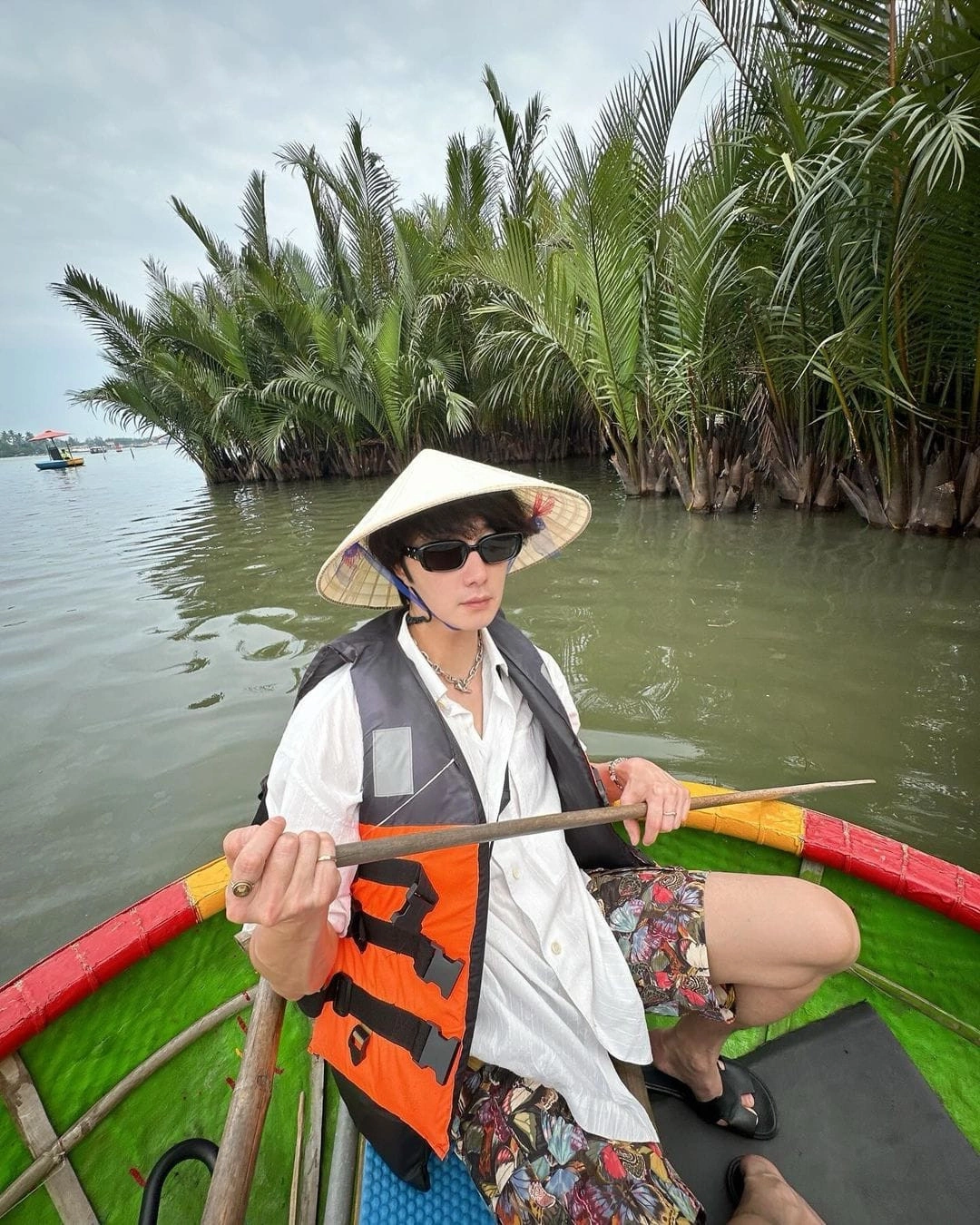 Nam diễn viên hàn được khán giả gọi là rể việt xuất thân danh giá từng được đẩy thuyền với hoa hậu tiểu vy - 16