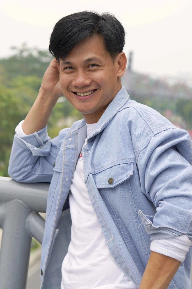 Nam diễn viên lật mặt thất nghiệp sang mỹ bán trà sữa rửa chén giờ về việt nam công khai vợ đẹp con ngoan - 8