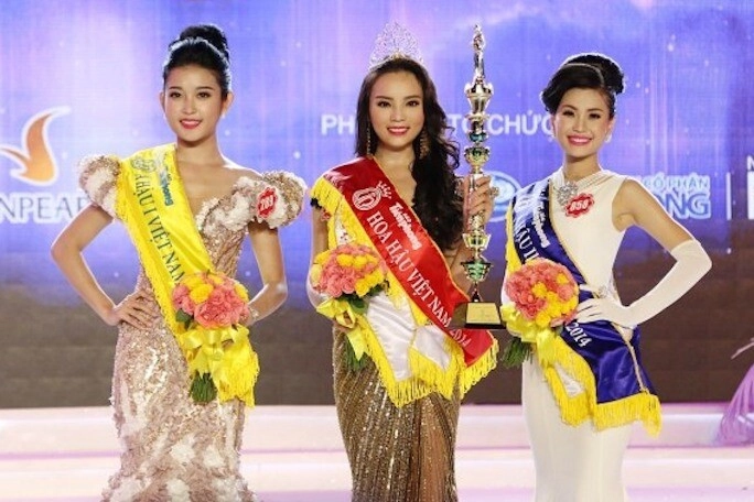 Năm thi hoa hậu việt nam có nhiều người đẹp đăng quang nhất có thí sinh sau còn tạo nên kỳ tích trong làng hương sắc - 2