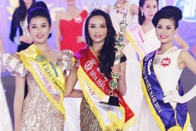 Năm thi hoa hậu việt nam có nhiều người đẹp đăng quang nhất có thí sinh sau còn tạo nên kỳ tích trong làng hương sắc - 4