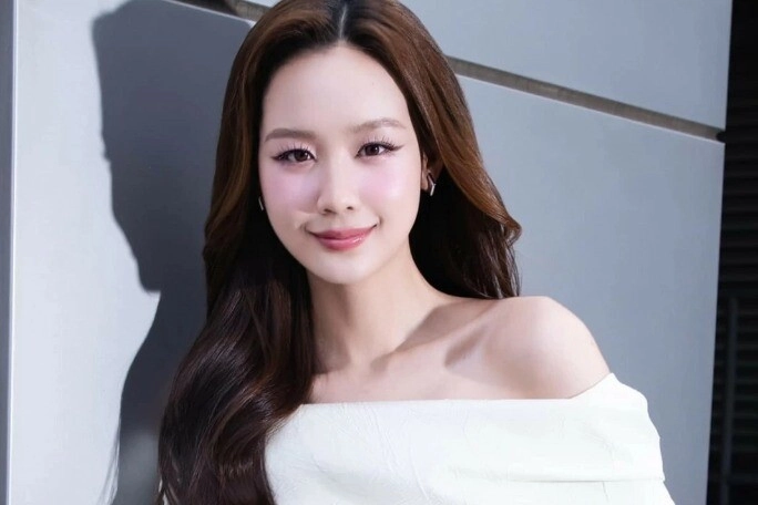Nàng hậu từng bị kỳ duyên phạm hương vượt mặt sau đăng quang quốc tế nhưng có số nhọ nhất làng hoa hậu thế giới - 4