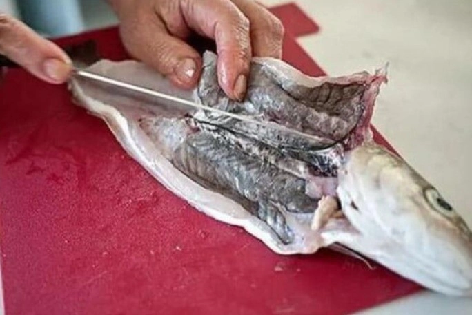 Nấu canh cá hay bị tanh bếp trưởng tiết lộ chỉ cần làm theo bước này canh thơm phức cả nhà ăn sạch nồi - 2
